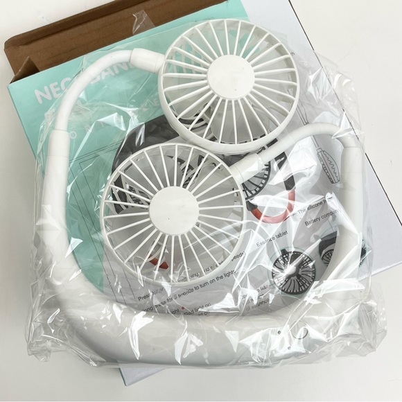 Portable Hands Free White Adjustable Cooling Neckband Fan With 3 Speeds - Picture 7 of 14